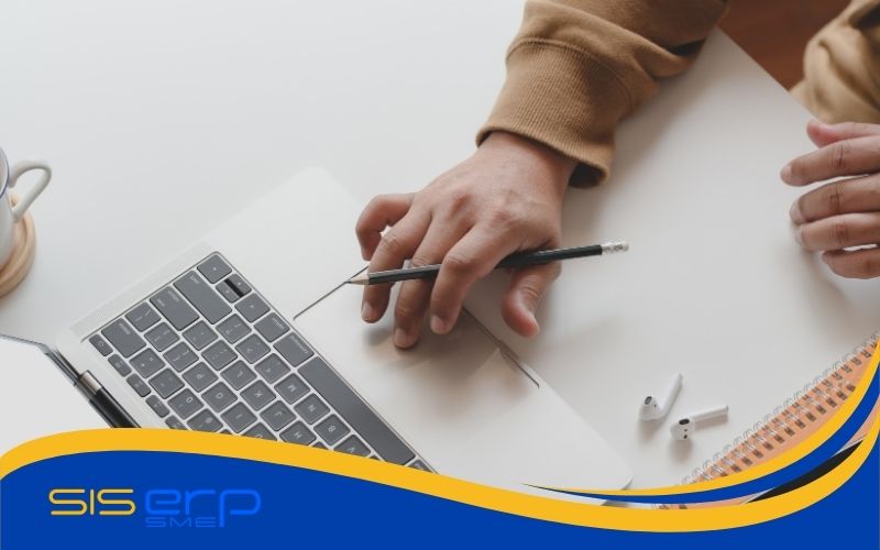 Khối lượng công việc của kế toán viên tương đối nhiều